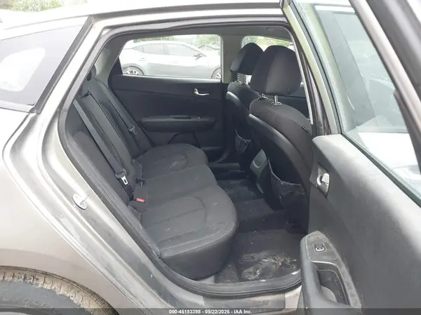 5XXGT4L3XGG092259 2016 KIA OPTIMA - Image 8