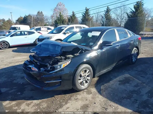 5XXGT4L3XGG098997 2016 KIA OPTIMA - Image 2