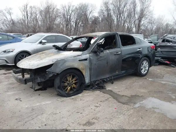 5XXGT4L3XGG099714 2016 KIA OPTIMA - Image 2
