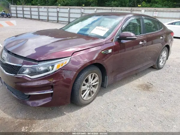 5XXGT4L3XGG104068 2016 KIA OPTIMA - Image 2