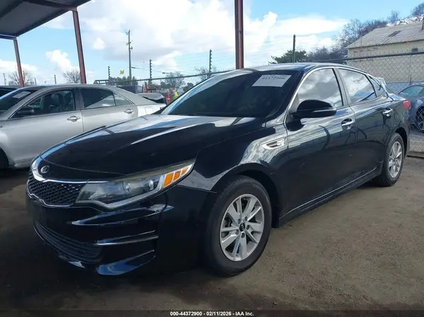 5XXGT4L3XGG106404 2016 KIA OPTIMA - Image 2