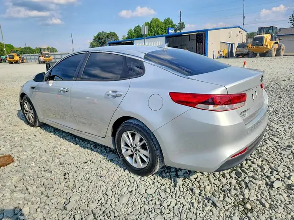 5XXGT4L3XGG107147 2016 KIA OPTIMA - Image 2
