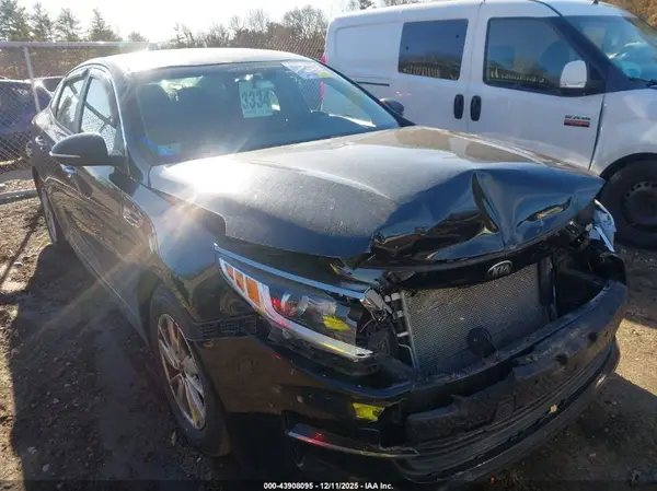 5XXGT4L3XGG109609 2016 KIA OPTIMA - Image 1
