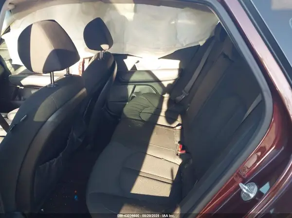 5XXGT4L3XHG122507 2017 KIA OPTIMA - Image 8