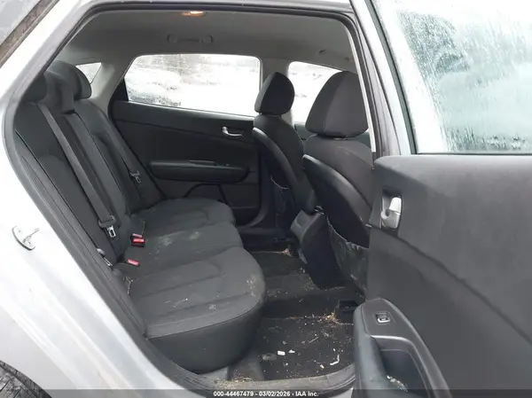 5XXGT4L3XHG122538 2017 KIA OPTIMA - Image 8