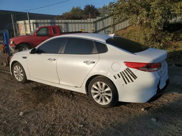 5XXGT4L3XHG122720 2017 KIA OPTIMA - Image 2