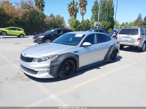 5XXGT4L3XHG122829 2017 KIA OPTIMA - Image 2