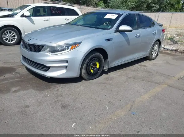 5XXGT4L3XHG122930 2017 KIA OPTIMA - Image 2