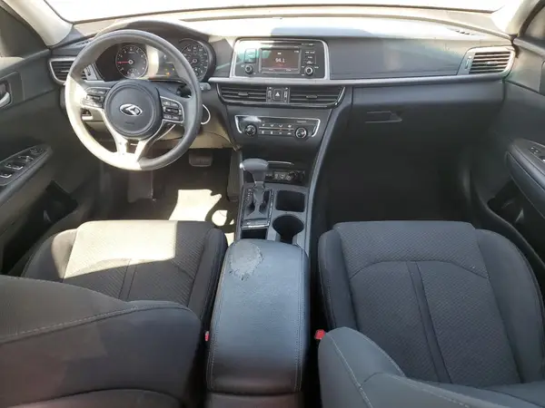 5XXGT4L3XHG122961 2017 KIA OPTIMA - Image 8