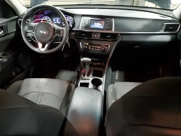 5XXGT4L3XHG123513 2017 KIA OPTIMA - Image 8