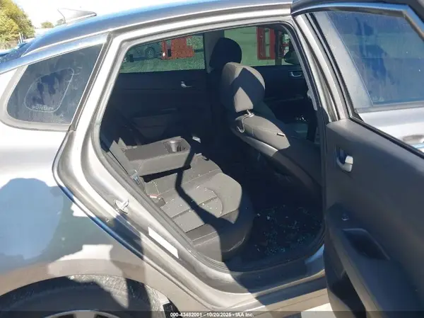 5XXGT4L3XHG125181 2017 KIA OPTIMA - Image 8