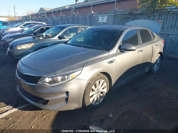 5XXGT4L3XHG127982 2017 KIA OPTIMA - Image 2