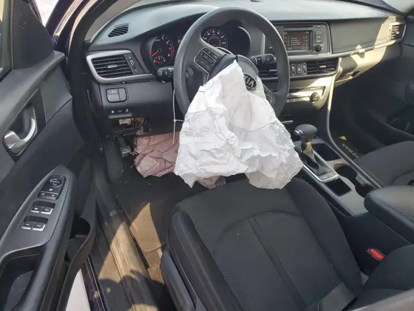5XXGT4L3XHG130252 2017 KIA OPTIMA - Image 8