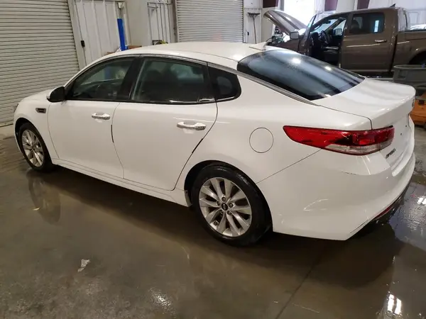 5XXGT4L3XHG132339 2017 KIA OPTIMA - Image 2
