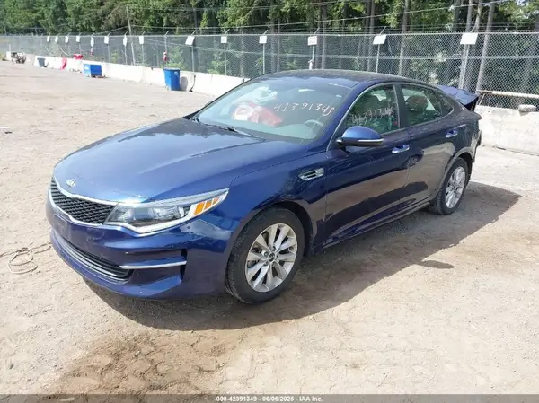 5XXGT4L3XHG132387 2017 KIA OPTIMA - Image 2
