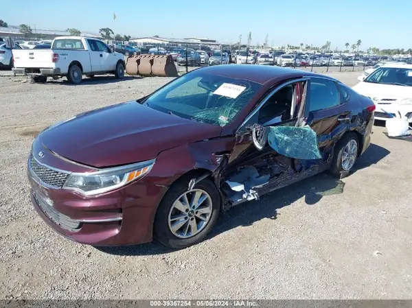 5XXGT4L3XHG138528 2017 KIA OPTIMA - Image 2