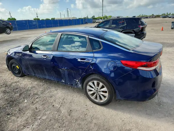 5XXGT4L3XHG140246 2017 KIA OPTIMA - Image 2