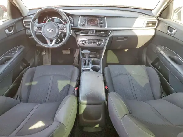 5XXGT4L3XHG141364 2017 KIA OPTIMA - Image 8