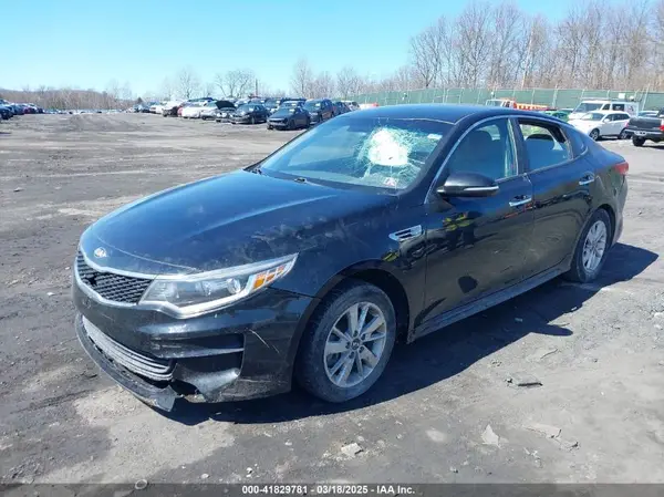 5XXGT4L3XHG147763 2017 KIA OPTIMA - Image 2