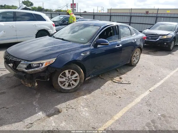 5XXGT4L3XHG149805 2017 KIA OPTIMA - Image 2