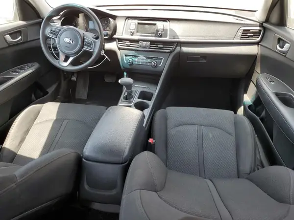 5XXGT4L3XHG153918 2017 KIA OPTIMA - Image 8
