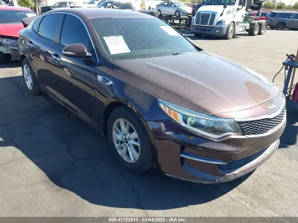 5XXGT4L3XHG155622 2017 KIA OPTIMA - Image 1