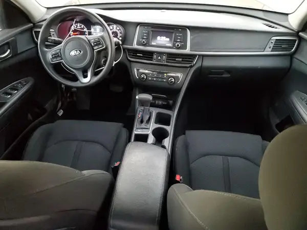 5XXGT4L3XHG155765 2017 KIA OPTIMA - Image 8