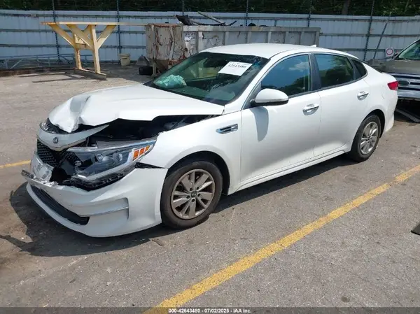 5XXGT4L3XHG158133 2017 KIA OPTIMA - Image 2