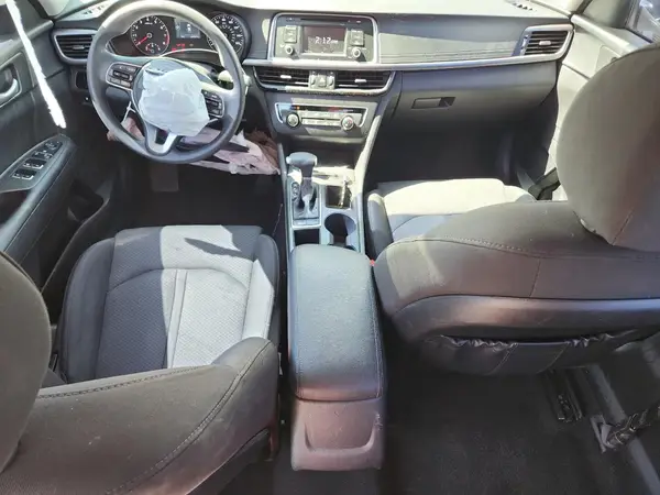 5XXGT4L3XHG159587 2017 KIA OPTIMA - Image 8
