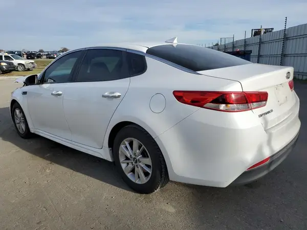 5XXGT4L3XHG162876 2017 KIA OPTIMA - Image 2