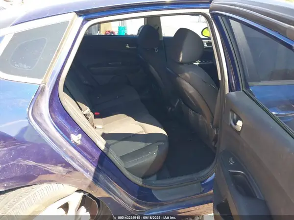 5XXGT4L3XHG165809 2017 KIA OPTIMA - Image 8