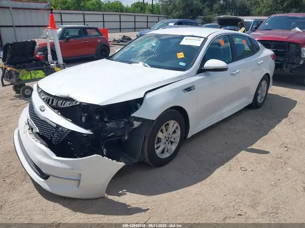 5XXGT4L3XHG165938 2017 KIA OPTIMA - Image 2