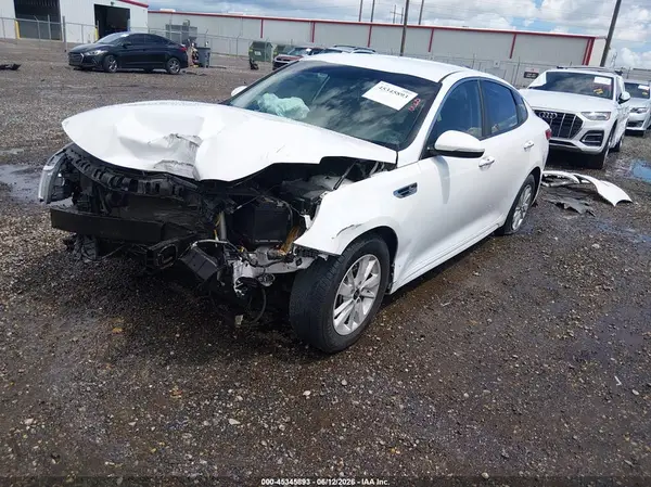 5XXGT4L3XHG166992 2017 KIA OPTIMA - Image 2