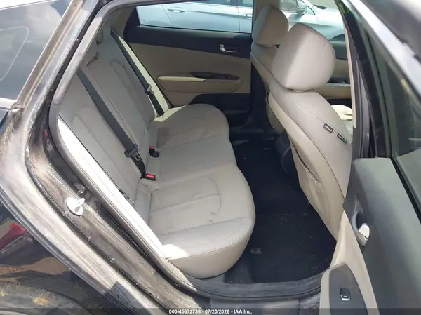 5XXGT4L3XHG167026 2017 KIA OPTIMA - Image 8