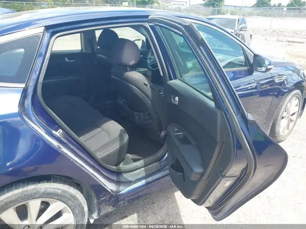 5XXGT4L3XHG168466 2017 KIA OPTIMA - Image 8
