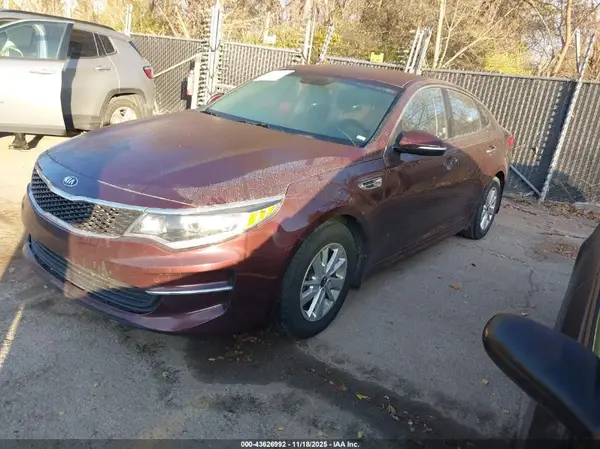 5XXGT4L3XHG168628 2017 KIA OPTIMA - Image 2