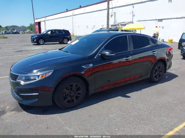 5XXGT4L3XHG169438 2017 KIA OPTIMA - Image 2