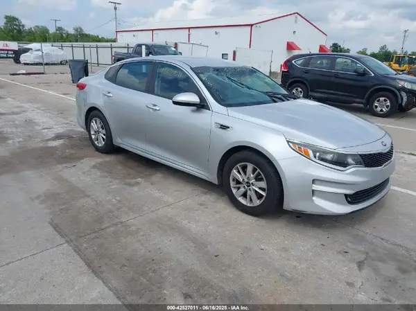 5XXGT4L3XHG177183 2017 KIA OPTIMA - Image 1