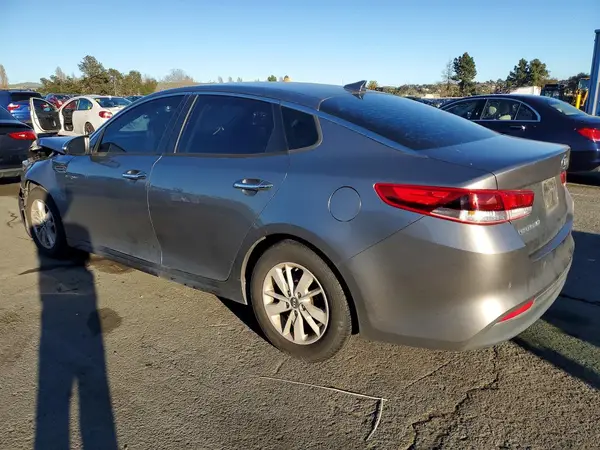 5XXGT4L3XJG181627 2018 KIA OPTIMA - Image 2