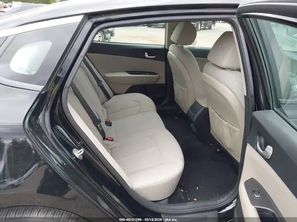 5XXGT4L3XJG182826 2018 KIA OPTIMA - Image 8