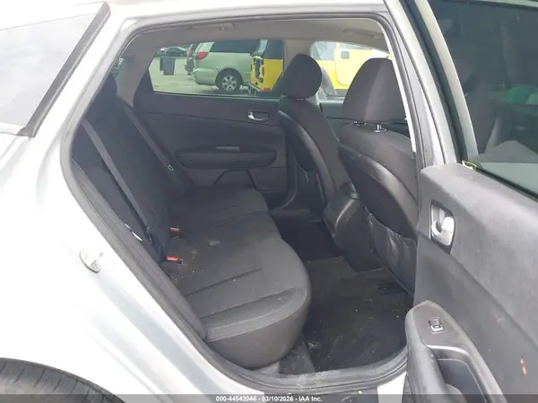 5XXGT4L3XJG184530 2018 KIA OPTIMA - Image 8