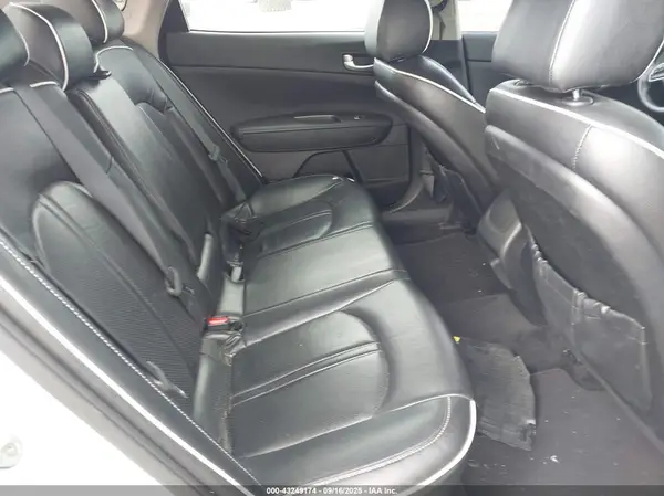 5XXGT4L3XJG185192 2018 KIA OPTIMA - Image 8