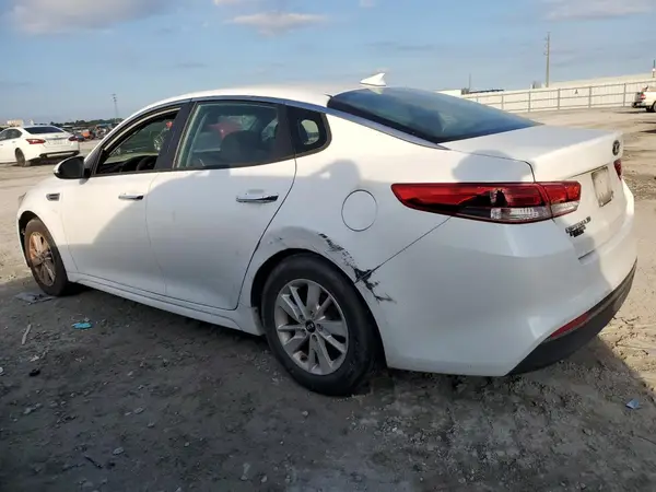 5XXGT4L3XJG185239 2018 KIA OPTIMA - Image 2