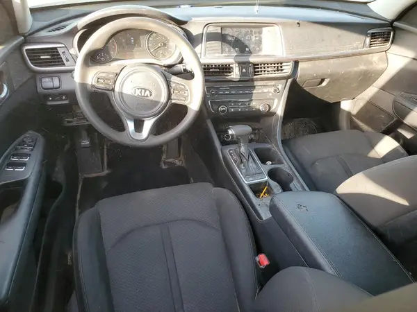 5XXGT4L3XJG185239 2018 KIA OPTIMA - Image 8