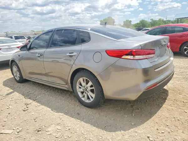 5XXGT4L3XJG185760 2018 KIA OPTIMA - Image 2