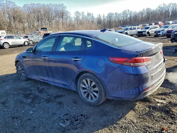 5XXGT4L3XJG188755 2018 KIA OPTIMA - Image 2