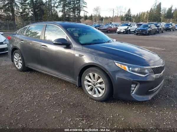 5XXGT4L3XJG189453 2018 KIA OPTIMA - Image 1