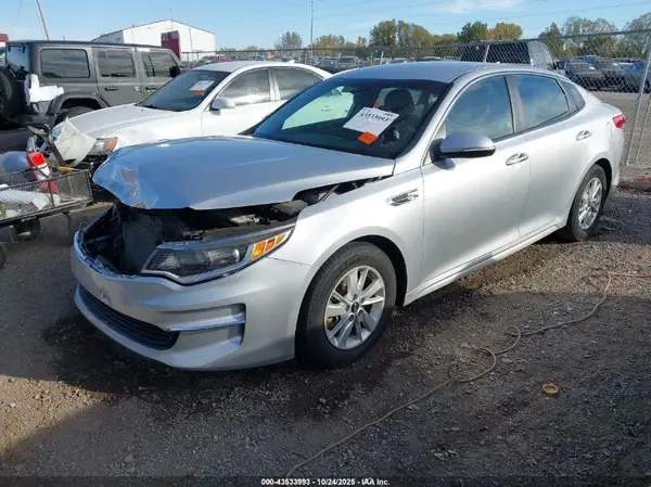 5XXGT4L3XJG191977 2018 KIA OPTIMA - Image 2