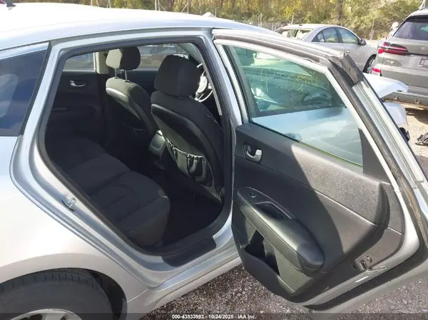 5XXGT4L3XJG191977 2018 KIA OPTIMA - Image 8