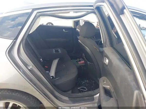 5XXGT4L3XJG195852 2018 KIA OPTIMA - Image 8